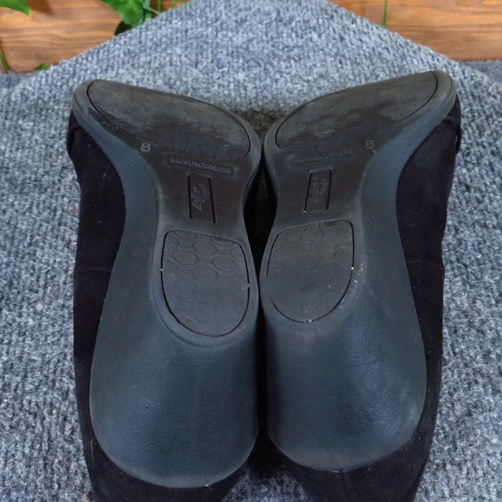 Dexflex Comfort Women Wedge Pump Size 8 Professional Office Black Faux Suede